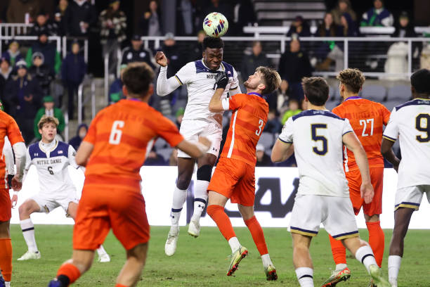 年中国足球 年中国足球